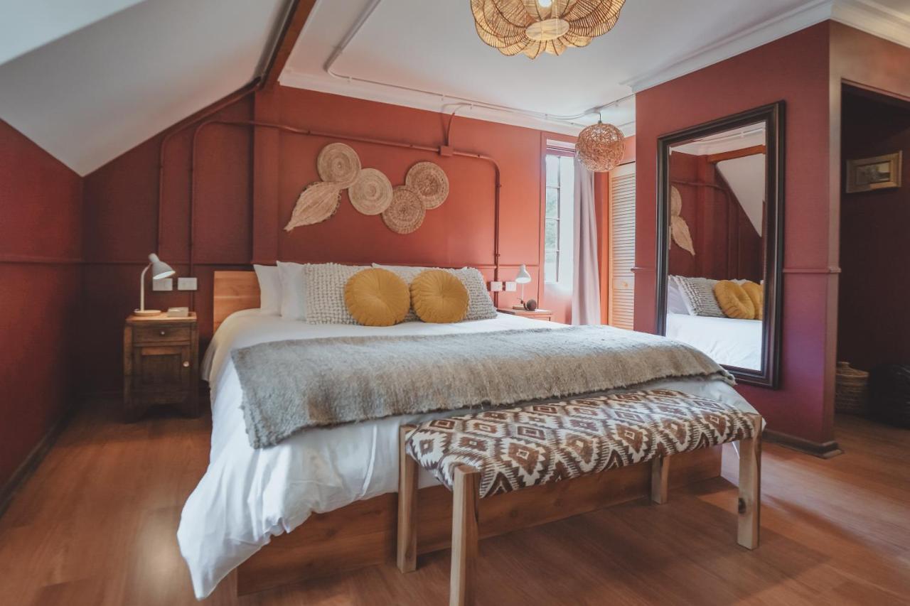 Selina Plaza Hotel 3*